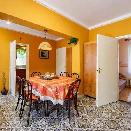 Сasa de vacaciones By Interhome Balatonlelle