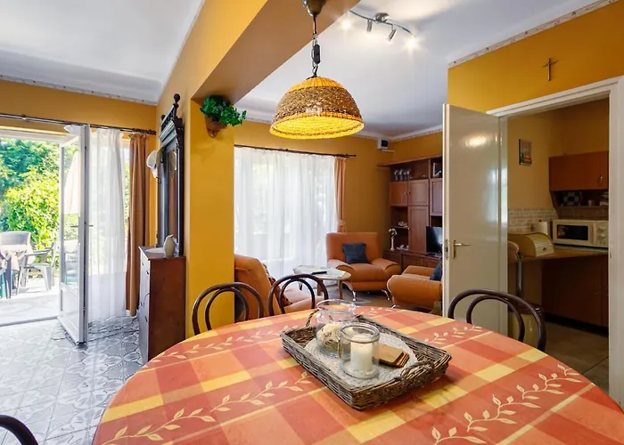 By Interhome